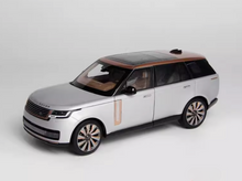 Load image into Gallery viewer, LCD 1:18 Silver 2022 Range Rover SV SUV Sports Model Diecast Metal Car New Collection