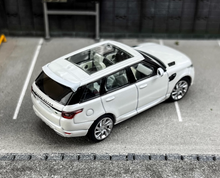 Load image into Gallery viewer, WHELART 1:64 2018 White Range Rover Sports SUV Model Diecast Metal Car New Collection