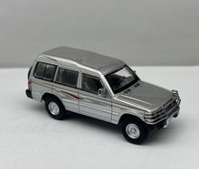 Load image into Gallery viewer, DBGT 1:64 Silver Pajero V31 SUV ORV Sports Model Diecast Metal Car New Collection