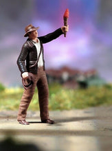 Load image into Gallery viewer, 1:64 Painted Unpainted Figure Model Miniature Resin Diorama Sand Treasure Hunter