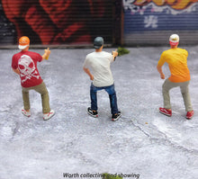 Load image into Gallery viewer, 1:64 Painted Figure Mini Model Miniature Resin Diorama Garage Repair Lady Girl