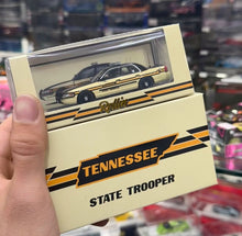 Load image into Gallery viewer, Rollin 1:64 Tennessee TNSP Police CROWN VICTORIA CV Model Diecast Metal Car