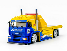 Load image into Gallery viewer, SH 1:64 KamaZ Spoon Sports Flatbed Tow Truck Model Diecast Metal Car New Collection