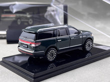 Load image into Gallery viewer, Shadow 1:64 Green Navigator L Full Sized SUV Model Diecast Metal Car New Collection