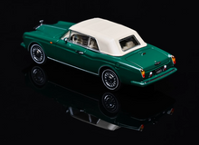 Load image into Gallery viewer, GFCC 1:64 Green 1993 Corniche IV Drophead Luxury Top Model Diecast Metal Car
