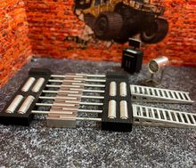 Load image into Gallery viewer, 1:64 Dyno Machine Garage Display Scene Model Resin For Car New