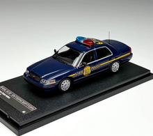 Load image into Gallery viewer, Rollin 1:64 DESP Delaware Police CV Victory Crown Model Diecast Metal Car New Collection