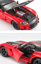 Load image into Gallery viewer, Bburago 1:24 Viper SRT10 ACR Racing Sports Model Toy Diecast Metal Car BN