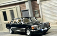 Load image into Gallery viewer, Maxwell 1:64 Black 450SEL W116 Sedan Classic Sport Model Diecast Metal Car New
