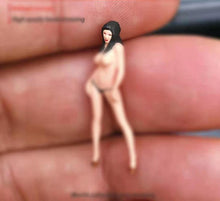 Load image into Gallery viewer, 1:64 Painted Figure Mini Model Miniature Resin Diorama Sand Sexy Girl Lady