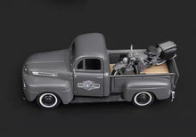 Load image into Gallery viewer, Maisto 1:24 1942 WL A Flathead 1948 F1 Pickup Truck Motorcycle Model Metal BN