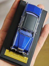 Load image into Gallery viewer, Sunstar 1:64 Blue 1979 Lincoln Continental Town Model Diecast Metal Car New Collection
