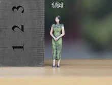Load image into Gallery viewer, 1:64 Painted Figure Model Miniature Resin Diorama Sand Qipao Beauty Lady Girl