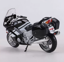 Load image into Gallery viewer, Maisto 1:18 Black FJR 1300 Motorcycle Bike Sports Model Diecast ABS New Collection