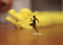 Load image into Gallery viewer, 1:64 Painted Figure Model Miniature Resin Diorama Track And Field Athlete Runner
