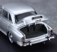 Load image into Gallery viewer, GFCC 1:64 Silver 1959 300D Classic Vintage Sports Model Diecast Metal Car New Collection