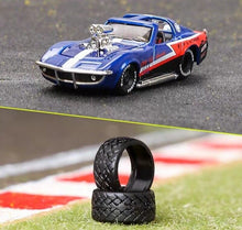 Load image into Gallery viewer, Maisto 1:64 Ramp Trailer Truck 1969 CORVETTE COUPE Model Toy Metal Car