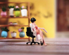 Load image into Gallery viewer, 1:64 Painted Figure Model Miniature Resin Diorama Sand Sexy Sitting Lady Chair