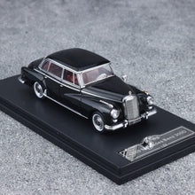 Load image into Gallery viewer, GFCC 1:64 Black 1959 300D Classic Vintage Sports Model Diecast Metal Car BN