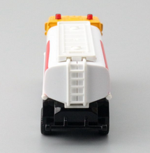 Load image into Gallery viewer, CCA 1:72 Volvo Shell Tanker Truck Model Toy Diecast Metal Car BN