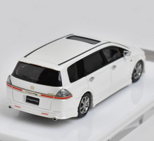 Load image into Gallery viewer, SH 1:64 White JDM Odyssey RB1 Van MPV Wagon Sport Model Diecast Resin Car New