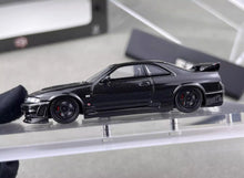Load image into Gallery viewer, FH 1:64 Black Carbon Skyline GTR R33 Nismo 400R Model Diecast Metal Car New Collection