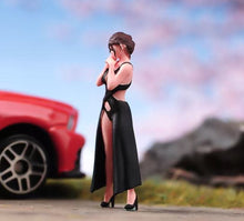 Load image into Gallery viewer, 1:64 Painted Figure Model Miniature Resin Diorama Sand Morden Girl Black Dress