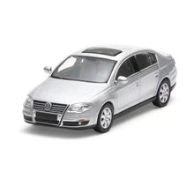 Load image into Gallery viewer, SC 1:64 Silver VW Magotan B6 Sedan Sports Model Diecast Metal Car New Collection