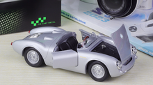 Load image into Gallery viewer, WELLY 1:24 Silver 550 Spyder Convertible Sports Model Diecast Metal Car