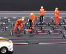 Load image into Gallery viewer, 1:64 Painted Figure Model Miniature Resin Diorama Sand Engineerer Worker Man Set