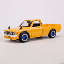 Load image into Gallery viewer, Maisto 1:24 1973 Datsun 620 Pickup Truck Sport Model Toy Diecast Metal Car BN