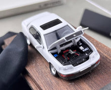 Load image into Gallery viewer, FW 1:64 White VIP LS400 XF10 UCF10 Sedan Sports Model Diecast Metal Car New Collection