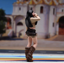 Load image into Gallery viewer, 1:24 Painted Figure Model Miniature Resin Diorama Pretty Lady Long Hair Sexy