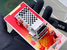 Load image into Gallery viewer, Bliss 1:64 Delica L300 Mini Van Figure Sports Model Diecast Metal Car New Collection