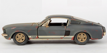 Load image into Gallery viewer, Bburago 1:24 1967 Mustang GT Vintage Muscle Sport Model Toy Diecast Metal Car