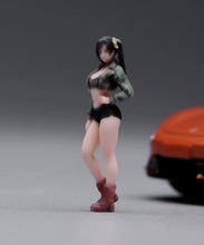 Load image into Gallery viewer, 1:64 Painted Figure Model Miniature Resin Sand Diorama Cool Pretty Girl Beauty