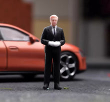 Load image into Gallery viewer, 1:64 Painted Figure Model Miniature Resin Diorama Toy Sand Bodyguard Security
