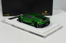 Load image into Gallery viewer, Onemodel 1:64 Green LP610 Huracan LB Sports Model Diecast Resin Car New Collection
