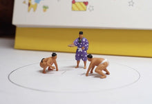 Load image into Gallery viewer, 1:64 Painted Figure Model Miniature Resin Diorama Sumo Wrestling Referee Judger