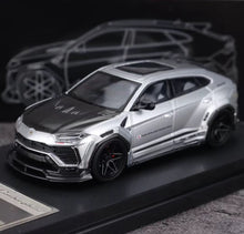 Load image into Gallery viewer, Flame 1:64 Silver Carbon URUS Widebody SUV Sports Model Diecast Metal Car New Collection