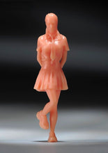 Load image into Gallery viewer, 1:64 Painted Unpainted Figure Model Miniature Resin Diorama Sand Student Girl New