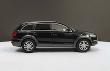 Load image into Gallery viewer, Masdi 1:64 Black 2008 Q7 FSI Full Size SUV Sport Model Diecast Metal Car BN