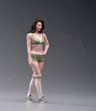 Load image into Gallery viewer, 1:24 Painted Figure Model Miniature Resin Diorama Sporty Excercise Woman Lady