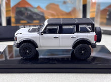 Load image into Gallery viewer, Shadow 1:64 White Bronco ORV SUV 4 Doors Sports Model Diecast Metal Car New Collection