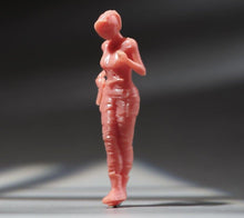 Load image into Gallery viewer, 1:64 Painted Unpainted Figure Model Miniature Resin Diorama Sand Cool Punk Girl