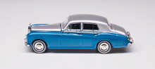 Load image into Gallery viewer, GFCC 1:64 Blue Silver 1965 Silver Cloud III Luxury Model Diecast Metal Car New