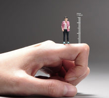 Load image into Gallery viewer, 1:64 Painted Unpainted Figure Model Miniature Resin Diorama Sand Pink Shirt Girl New