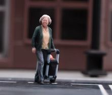 Load image into Gallery viewer, 1:64 Painted Figure Model Miniature Resin Diorama Toy Sand Aged Elderly Couple