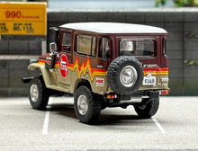 Load image into Gallery viewer, RM 1:64 FJ40 Off Road ORV Land Cruiser SUV Classic Model Diecast Metal Car New Collection