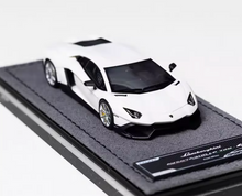 Load image into Gallery viewer, Halo 1:64 White Aventador LP720-4 Sports Model Diecast Resin Car New Collection
